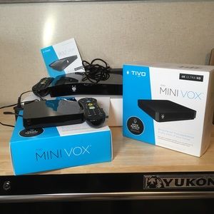 1 TiVo Bolt Vox & 2 TiVo Mini Vox